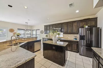712 Lathrop Street, Lantana, TX 76226 - Photo 8