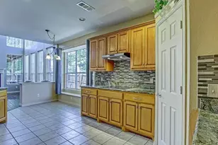 1617 Thompson Dr, Carrollton, TX 75010 - Photo 8