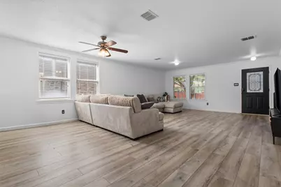 8005 York Beach Place, Arlington, TX 76002 - Photo 4