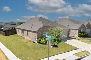 528 Sycamore Dr, Princeton, TX 75407 - Photo 1