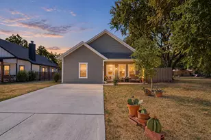205 Owens St, Bridgeport, TX 76426 - Photo 1