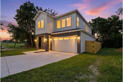 5806 Carlton Garrett Street, Dallas, TX 75215 - Photo 2