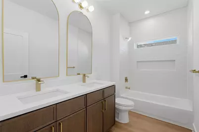 5806 Carlton Garrett Street, Dallas, TX 75215 - Photo 22