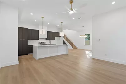 5806 Carlton Garrett Street, Dallas, TX 75215 - Photo 6