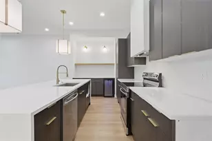 5806 Carlton Garrett St, Dallas, TX 75215 - Photo 12