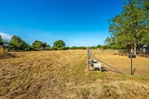 267 Delphia Dr, Denison, TX 75021 - Photo 6