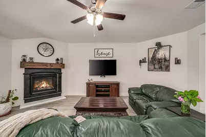 1528 Grassy Knoll Trail, Little Elm, TX 76227 - Photo 10