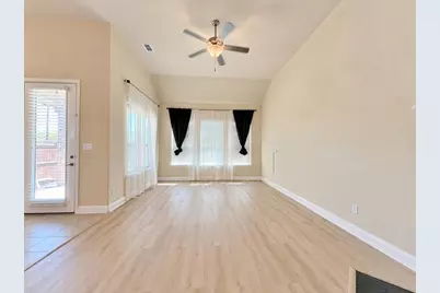 2645 Walnut Creek Lane, The Colony, TX 75056 - Photo 4
