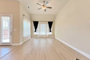 2645 Walnut Creek Ln, The Colony, TX 75056 - Photo 4
