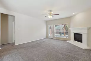 812 Gray Fox Dr, McKinney, TX 75071 - Photo 18