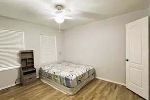 909 Penny Royal Ct, Arlington, TX 76002 - Photo 20