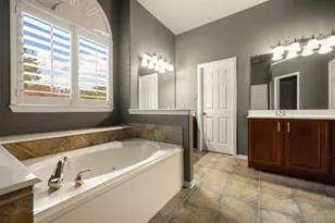 1206 Lakebreeze Dr, Garland, TX 75043 - Photo 18
