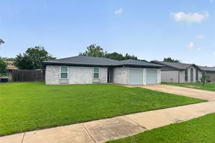 109 N Heights Dr, Crowley, TX 76036 - Photo 1