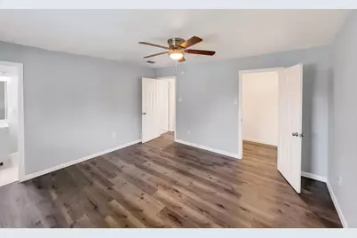 109 N Heights Drive, Crowley, TX 76036 - Photo 6