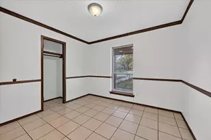 5867 Beau Purple Dr, Dallas, TX 75211 - Photo 22