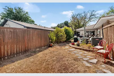 11341 Quail Run Street, Dallas, TX 75238 - Photo 38