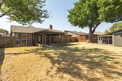 304 Cambridge Drive, Saginaw, TX 76179 - Photo 34