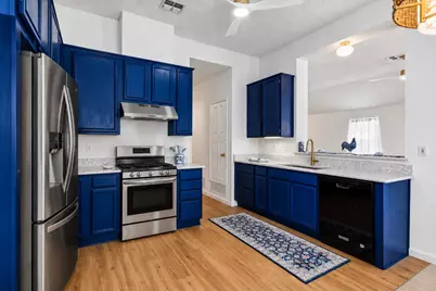 7048 Sample Drive, The Colony, TX 75056 - Photo 4