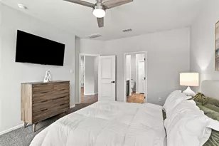 9733 New Bern Dr, Fort Worth, TX 76108 - Photo 8