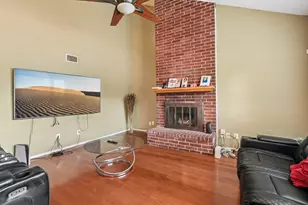4357 Walsh Ln, Grand Prairie, TX 75052 - Photo 6