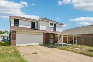 4357 Walsh Ln, Grand Prairie, TX 75052 - Photo 30