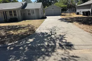 507 Poindexter Ave, Cleburne, TX 76033 - Photo 2