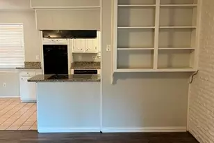 2501 White Oak Ln, Arlington, TX 76012 - Photo 10