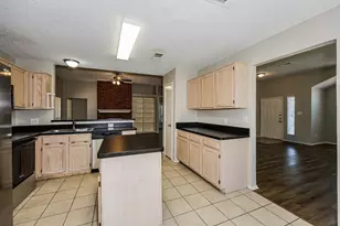 912 Winterbury Ct, DeSoto, TX 75115 - Photo 6