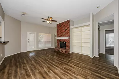 912 Winterbury Court, DeSoto, TX 75115 - Photo 2