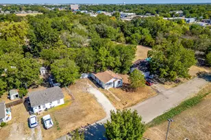 106 Bales St, Cleburne, TX 76033 - Photo 4