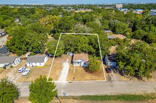 106 Bales St, Cleburne, TX 76033 - Photo 1