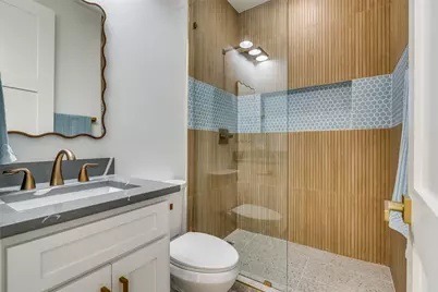 710 W 10th Street #101, Dallas, TX 75208 - Photo 20
