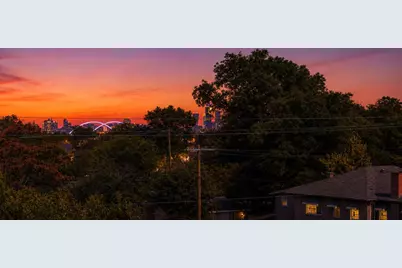 710 W 10th Street #101, Dallas, TX 75208 - Photo 2