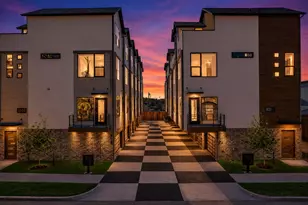 710 W 10th St, Dallas, TX 75208 - Photo 1