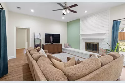 5816 Gatewood Drive, Arlington, TX 76016 - Photo 6