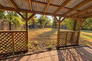 405 S 6th St, Gatesville, TX 76528 - Photo 18