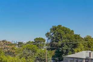 710 W 10th St, Dallas, TX 75208 - Photo 18