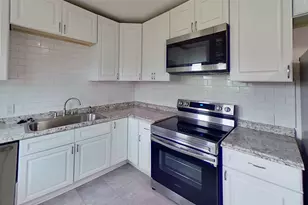 2320 Brockbank Dr, Irving, TX 75062 - Photo 6