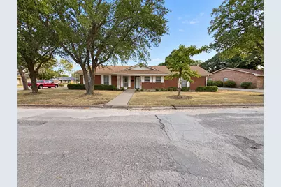 1414 Meadowlark Drive, Hillsboro, TX 76645 - Photo 1