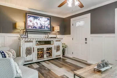 412 S Morgan Street, Granbury, TX 76048 - Photo 8