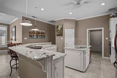 8606 Leisure Lane, Granbury, TX 76049 - Photo 16
