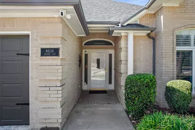 8606 Leisure Lane, Granbury, TX 76049 - Photo 4