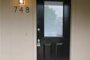 748 Versailles St, Mesquite, TX 75149 - Photo 2