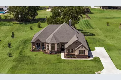 111 Eagle Point N, Azle, TX 76020 - Photo 1