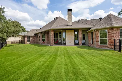1616 Crow Creek Drive, Granbury, TX 76049 - Photo 32