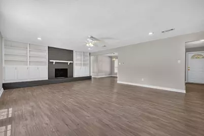 303 NW 32nd Street, Mineral Wells, TX 76067 - Photo 6