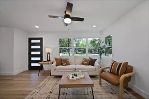 2926 Hillglenn Rd, Dallas, TX 75228 - Photo 2