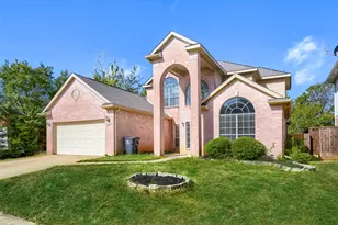 7018 Echo Lake Ct, Arlington, TX 76001 - Photo 2