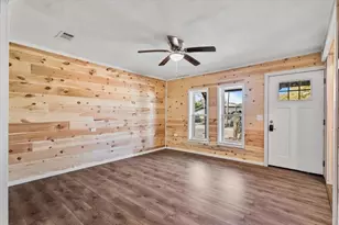 306 Hall St, Whitesboro, TX 76273 - Photo 8