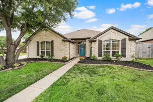 501 Kempson Ct, Saginaw, TX 76179 - Photo 4